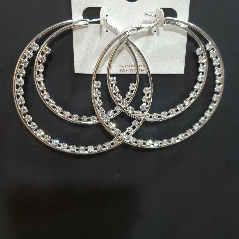 Natasha couture silver tone cz crystal rhinestone trim double hoop earrings new - Picture 5 of 10